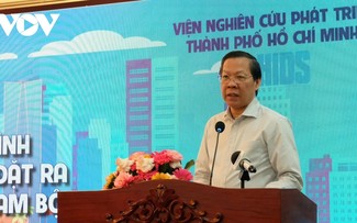 Ho Chi Minh City identifies its leading role in national rising era 