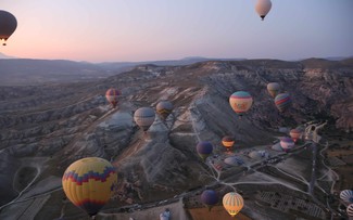 Hot air ballooning in Cappadocia is an attraction of Turkey 