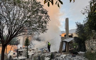 イスラエル軍、レバノン南部のヒズボラ拠点を攻撃