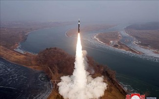 朝鮮、初の「原子力潜水艦」の新画像公開　米海軍のバージニア級に匹敵するサイズ