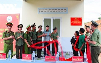 クアンチュン作戦・「心からの号令」で進む住宅再建　数万世帯の新たな暮らし、期限内に実現