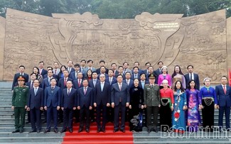 第14回党大会：フート省代表団、草の根の声を携えて