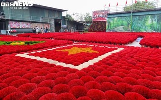 河内百年制香村忙着为春节备货