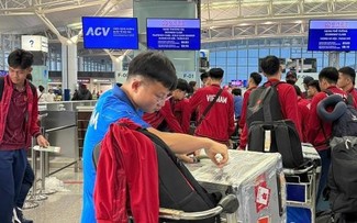 U22-Fußballmannschaft Vietnams reist nach China zum Panda Cup 2025