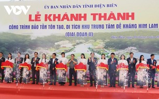 Premierminister Pham Minh Chinh nimmt an der Einweihung des Projekts zur Restaurierung der Gedenkstätte Him Lam teil
