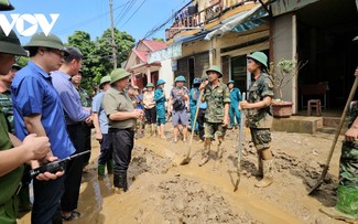 PM Pham Minh Chinh Memeriksa Situasi Banjir dan Usaha Atasi Akibat Banjir di Provinsi Yen Bai