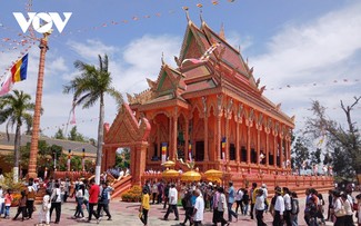 Pagoda dalam Kehidupan Budaya Warga Etnis Minoritas Khmer