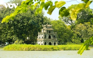 Keindahan Lembut Musim Gugur di Kota Hanoi