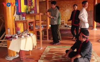 Adat Istiadat Merayakan Hari Raya Tet dari Warga Etnis Minoritas Pa Then di Provinsi Ha Giang