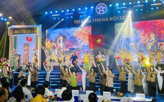 Khai mạc Festival Thu Hà Nội 2024 