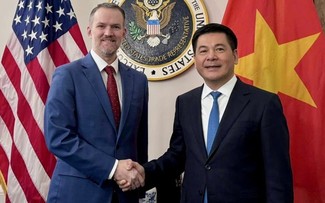 Chính sách nhất quán của Việt Nam là xây dựng quan hệ kinh tế đôi bên cùng có lợi với Hoa Kỳ