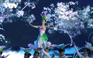 Khai mạc Lễ hội hoa Ban Điện Biên 2025