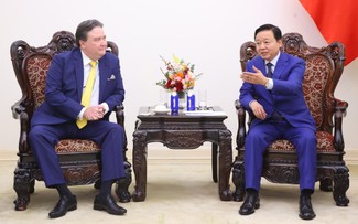 Phó Thủ tướng Trần Hồng Hà tiếp Đại sứ Hoa Kỳ Marc Knapper