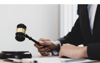 Tòa án nhân dân khu vực 16 – TPHCM thông báo cho ông Phạm Đăng Khoa và bà Nguyễn Thị Kim Ngân