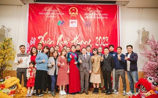 Tết đại đoàn kết ấm áp tình đồng hương tại Nhật Bản