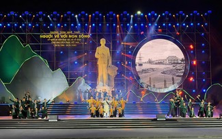 Chương trình nghệ thuật “Người về với non sông” nơi biên cương Tổ quốc