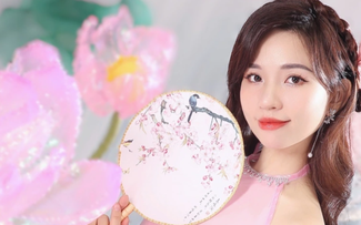 Mivi Diễm Anh lắng lại với Tết Việt yêu thương