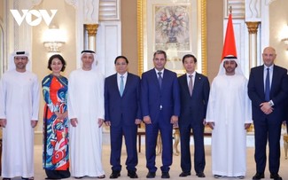 PM welcomes UAE corporations' investment in Vietnam