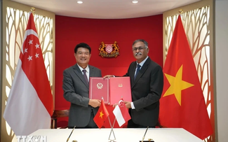 Vietnam, Singapore sign treaty on mutual legal assistance in criminal matters