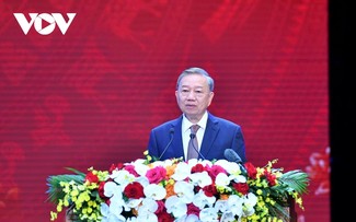 Party chief: Vietnam cannot be off the global trend of educational innovation 