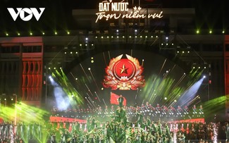 Art program “Country full of joy” celebrates 50 years of national reunification