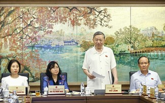 Amending laws should match national development in new era: Party leader 