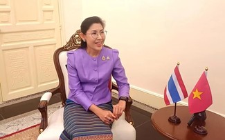 Nhà giáo ưu tú Nguyễn Thị Thu Lan nhận giải thưởng Công chúa Maha Chakri (PMCA) lần thứ 6