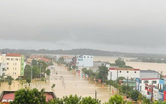 Flood triggered by Trami storm submerges 15,000 homes in Quang Binh 