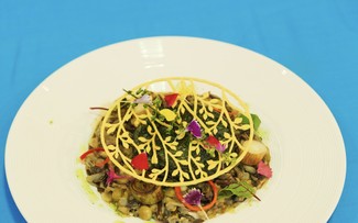Will Canadian pea, wild rice go well with lolot leaves? 