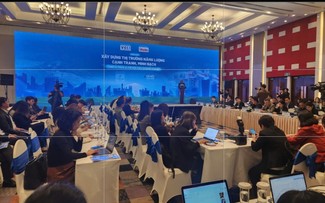 Tái cơ cấu ngành năng lượng nhằm hình thành thị trường năng lượng cạnh tranh 