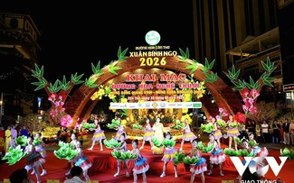 Khai mạc đường hoa nghệ thuật xuân Bính Ngọ 2026 