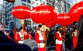 Văn hóa Việt ghi dấu ấn tại lễ diễu hành Tết Âm lịch lớn nhất nước Pháp