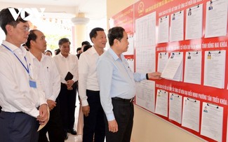 Chủ tịch Quốc hội kiểm tra công tác chuẩn bị bầu cử đại biểu Quốc hội khóa XVI tại Đồng Nai