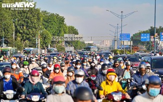 TP.HCM cam kết đủ trạm sạc, đủ điện để chuyển đổi xe xăng sang xe điện