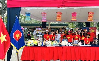 Impresionan la cultura y la culinaria de Vietnam en Bazar de la ASEAN 2024 en Venezuela