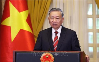 Départ du secrétaire général et président Tô Lâm pour la Mongolie