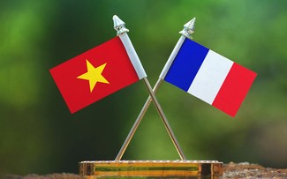 Fête nationale française: félicitations des dirigeants vietnamiens