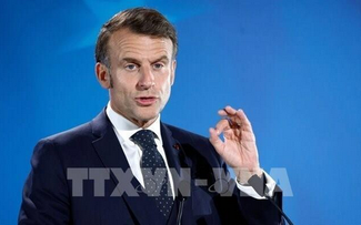 Le président français appelle à un rééquilibrage du commerce mondial