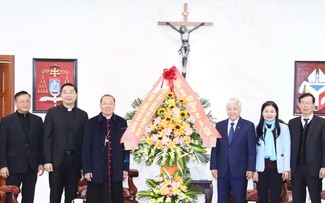 Le Front de la Patrie salue la contribution des chrétiens vietnamiens