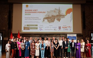 14e Congrès du PCV: le Forum économique suisse-vietnamien attend des réformes audacieuses