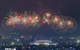 Hà Nội: Tổng duyệt pháo hoa chào mừng Đại hội lần thứ XIV của Đảng