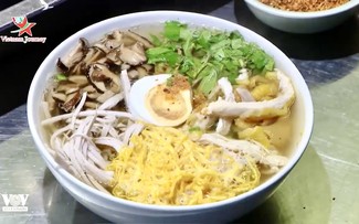 Eel vermicelli soup, a special dish of Hung Yen