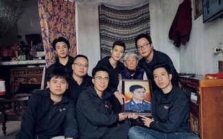 Reuniting martyrs with their families through photographs