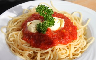 Tomato spaghetti: a classic dish that hits the spot