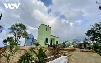 Quân khu 5 bàn giao gần 100 căn nhà trong “Chiến dịch Quang Trung” tại Đắk Lắk