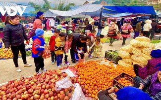 Chợ phiên Sì Lở Lầu - Điểm hẹn văn hóa của vùng biên Lai Châu