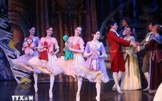 Đêm diễn giàu cảm xúc của ballet kinh điển Nga trên sân khấu Thủ đô
