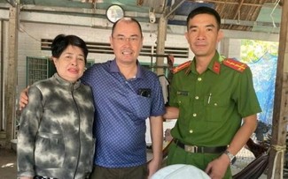 Hỗ trợ một người Pháp gốc Việt tìm lại được người thân sau nhiều năm thất lạc