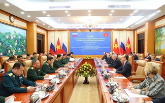 Bộ trưởng Quốc phòng Phan Văn Giang hội kiến Thư ký Hội đồng An ninh Liên bang Nga