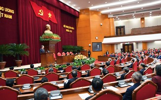 Thông báo Hội nghị lần thứ 15 Ban Chấp hành Trung ương Đảng khóa XIII